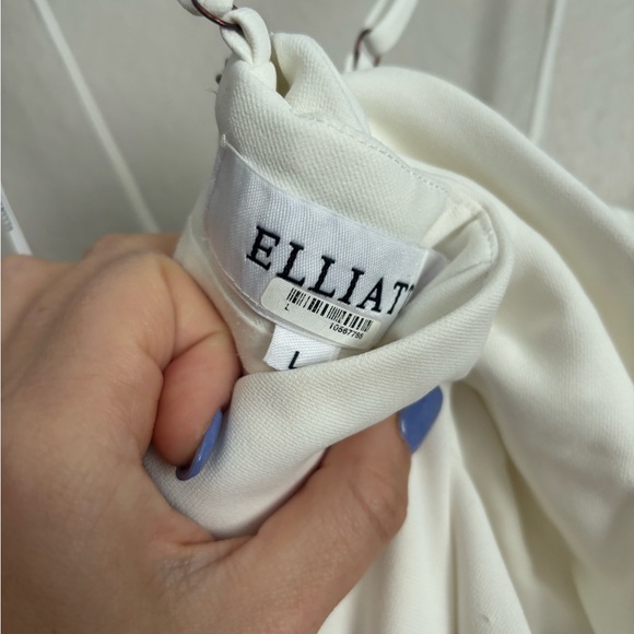 Elliatt Artic bow off the shoulder cocktail mini dress sz L - Picture 11 of 11